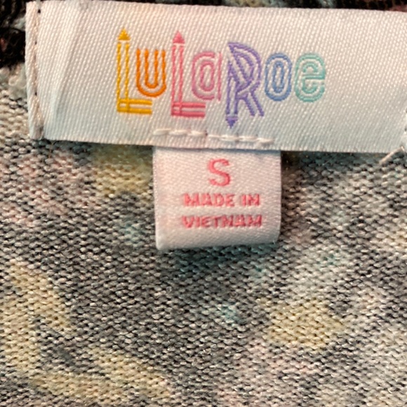 LuLaRoe Sarah Cardigan - Picture 2 of 5